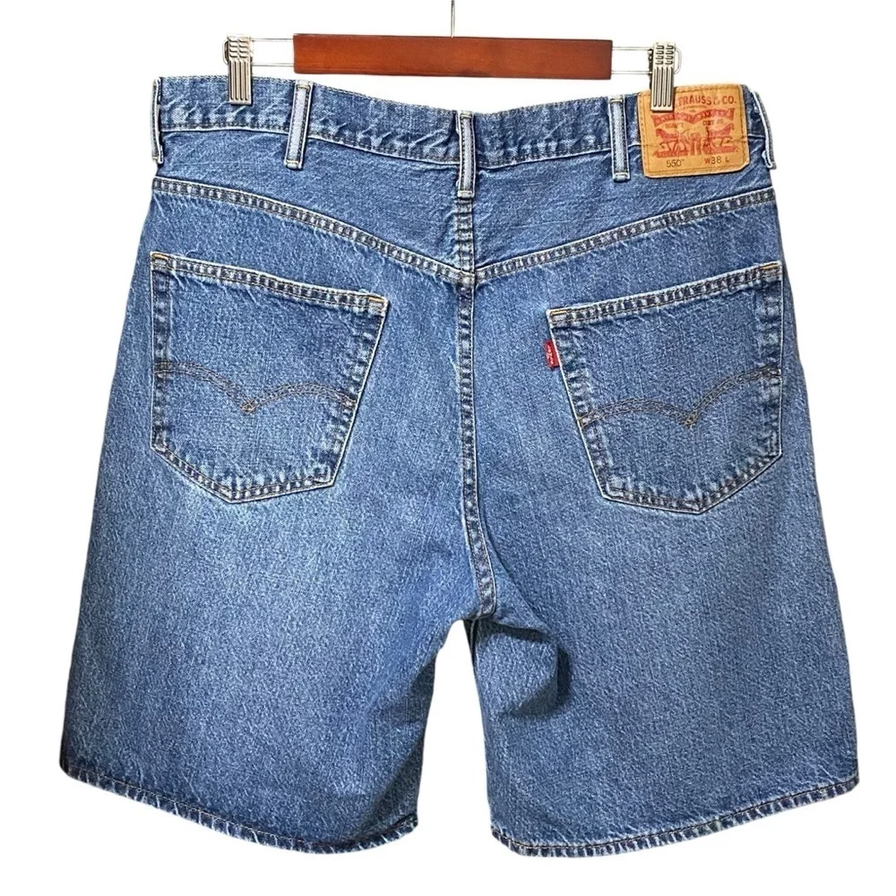Levi’s 550 Relaxed Fit Denim Jean Shorts Blue Medium Wash Size 38